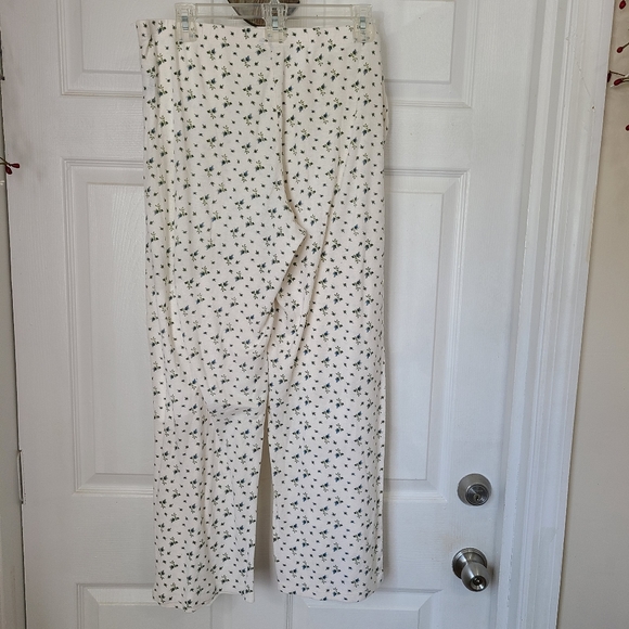 Talbots Woman's Chatham Lightweight Pull on Ankle pants, Size:Large  Color:White - Picture 12 of 12